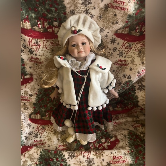 VINTAGE PORCELAIN HOLIDAY DOLL WITH STAND - Picture 2 of 13